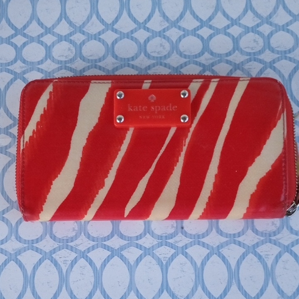 Kate Spade Rare Red and Cream Clutch Wallet